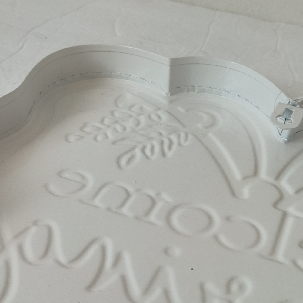 Version International Spring Sign - Picture 11 of 16